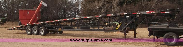 image for item B5077 2007 Kaufman W56 Wedge fifth wheel car hauler