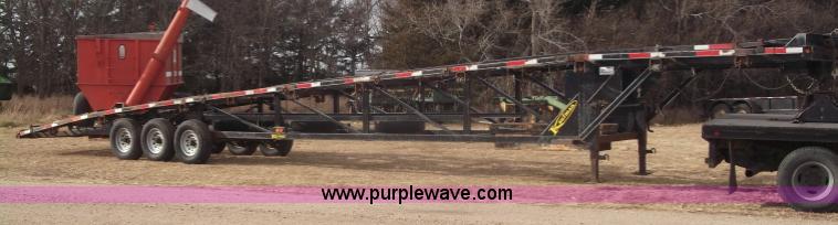 image for item B5077 2007 Kaufman W56 Wedge fifth wheel car hauler