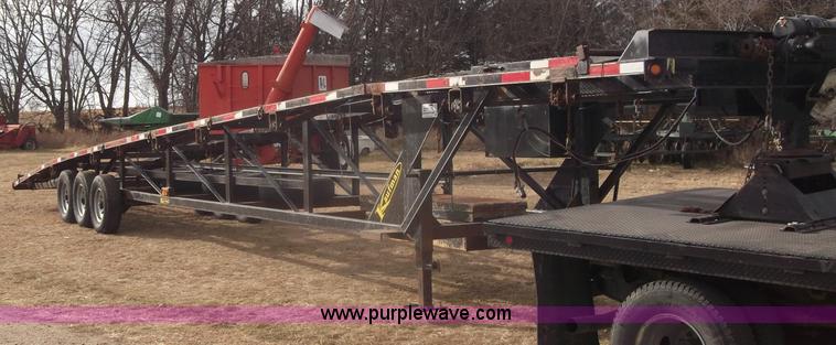 image for item B5077 2007 Kaufman W56 Wedge fifth wheel car hauler