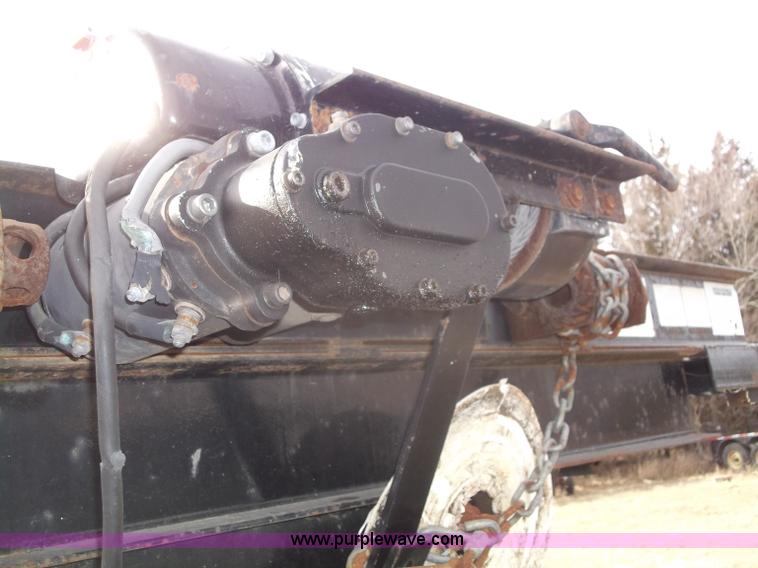 image for item B5077 2007 Kaufman W56 Wedge fifth wheel car hauler