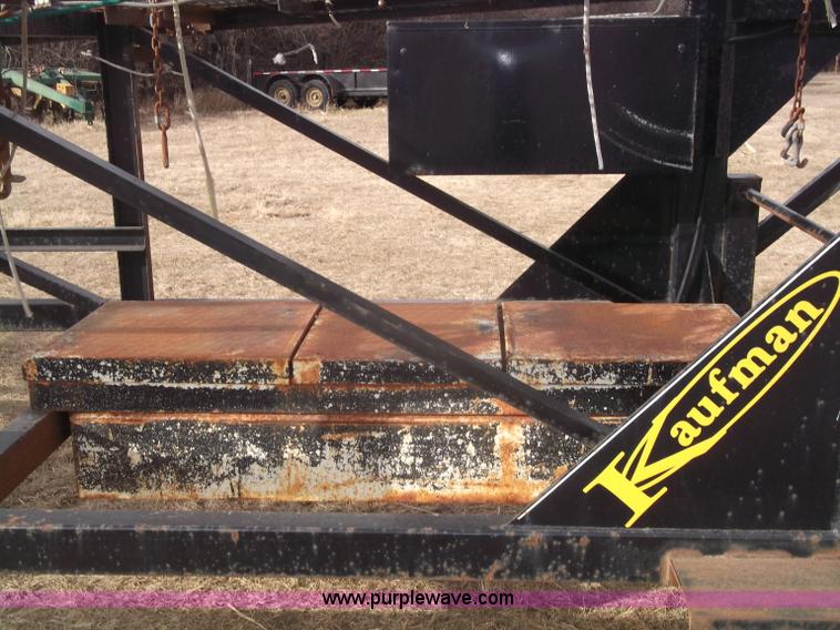 image for item B5077 2007 Kaufman W56 Wedge fifth wheel car hauler