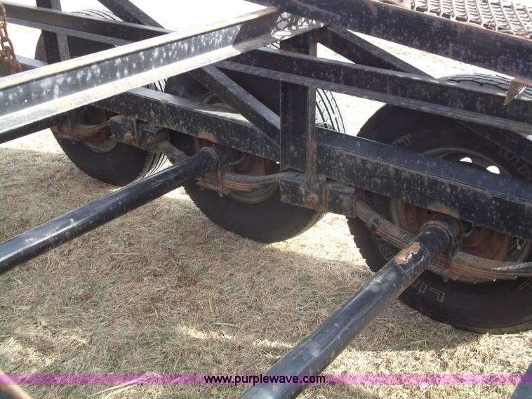 image for item B5077 2007 Kaufman W56 Wedge fifth wheel car hauler