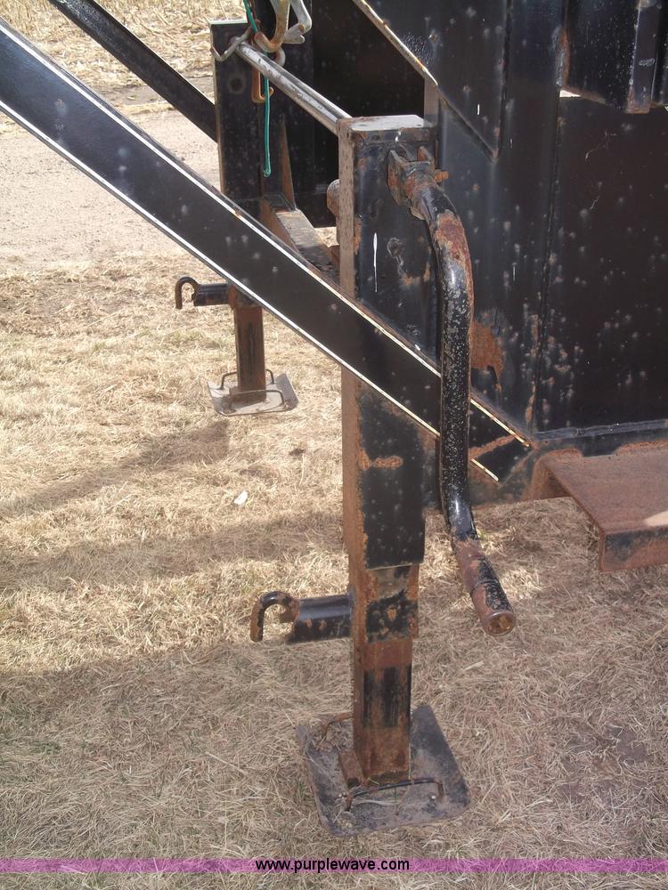 image for item B5077 2007 Kaufman W56 Wedge fifth wheel car hauler