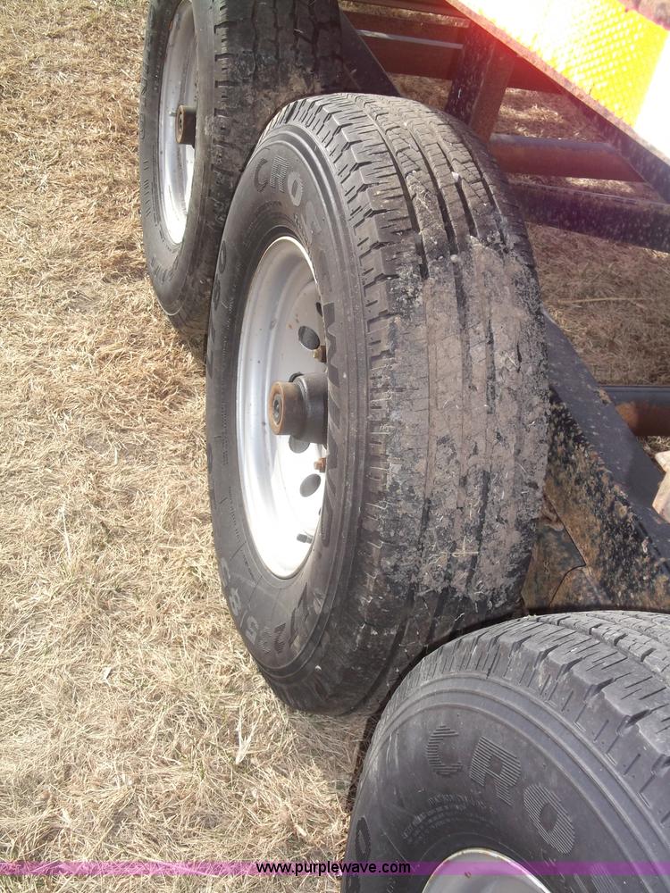 image for item B5077 2007 Kaufman W56 Wedge fifth wheel car hauler