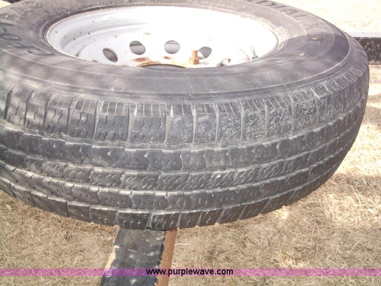 image for item B5077 2007 Kaufman W56 Wedge fifth wheel car hauler