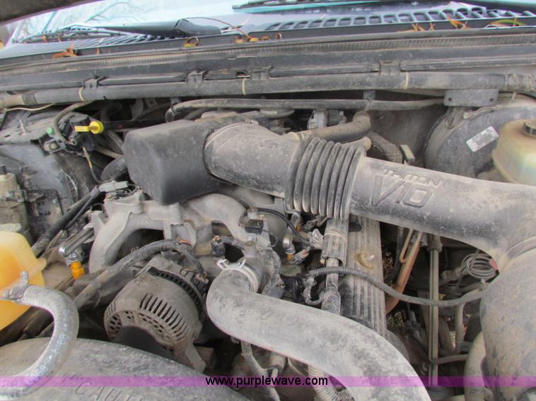 image for item B7014 1999 Ford F250 XLT Super Duty  pickup truck