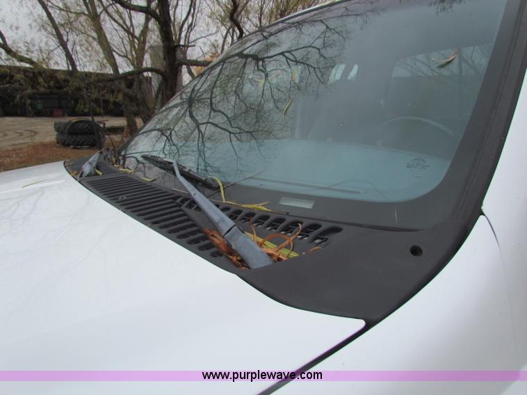 image for item B7014 1999 Ford F250 XLT Super Duty  pickup truck