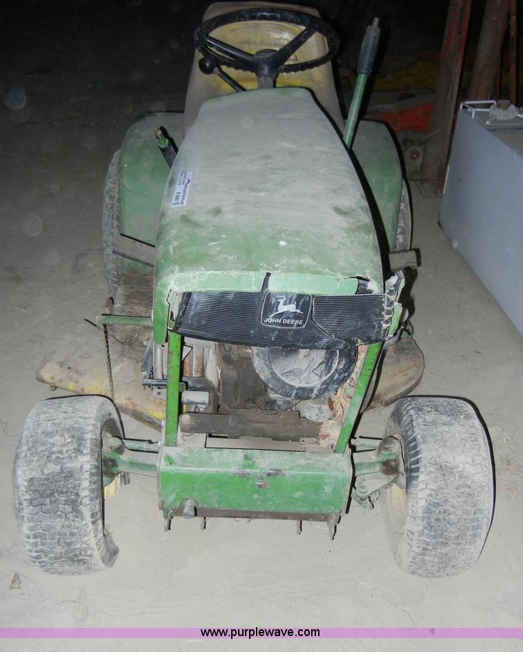 image for item B9486 John Deere 110 lawn mower