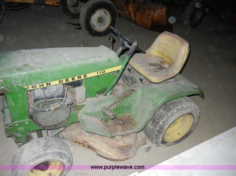 image for item B9486 John Deere 110 lawn mower