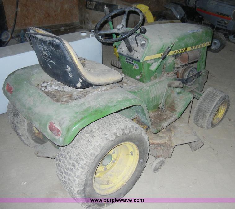 image for item B9486 John Deere 110 lawn mower