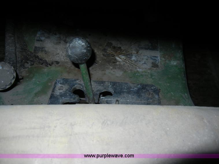 image for item B9486 John Deere 110 lawn mower