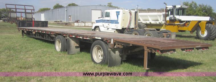 image for item C5086 1993 Trail King 53' step deck trailer