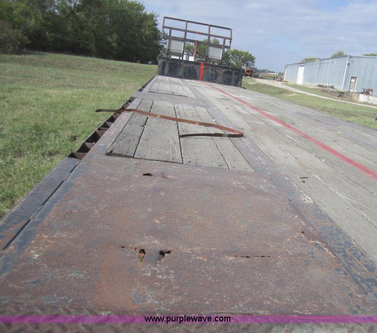 image for item C5086 1993 Trail King 53' step deck trailer