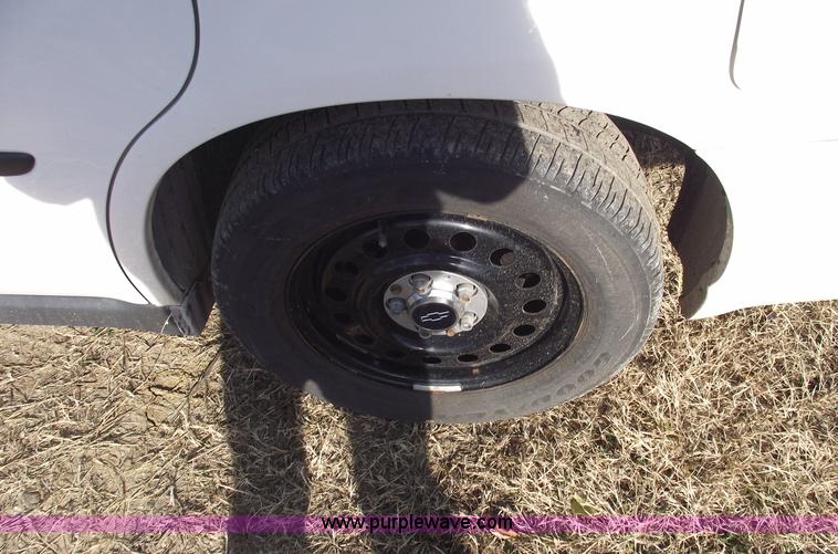 image for item C5817 2004 Chevrolet Impala