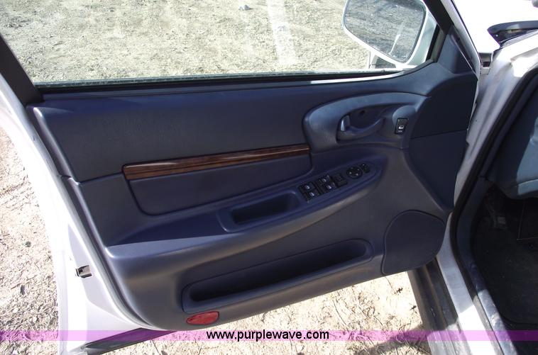 image for item C5817 2004 Chevrolet Impala