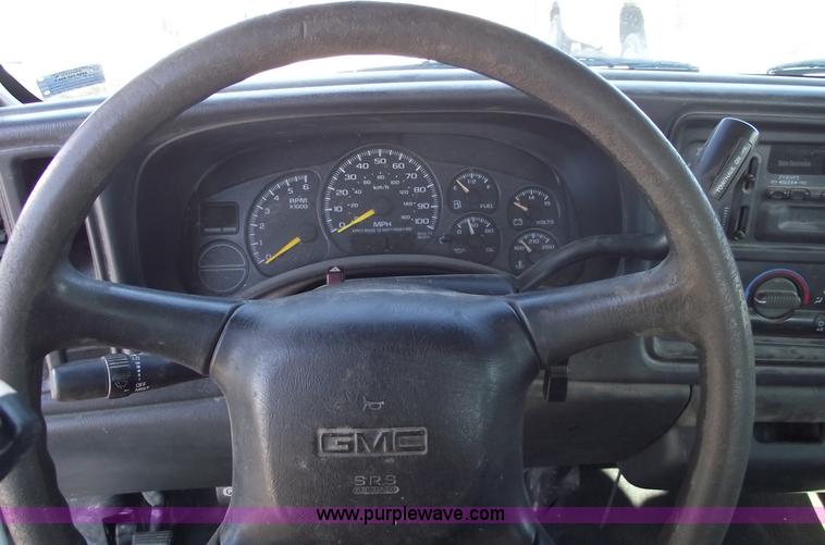 image for item C5884 2000 GMC Sierra 1500 SL extended cab pickup truck