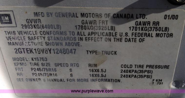 image for item C5884 2000 GMC Sierra 1500 SL extended cab pickup truck