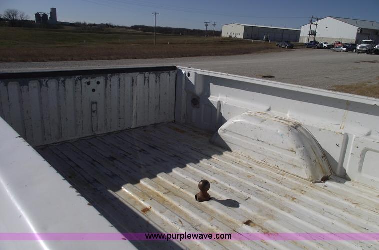 image for item C5885 2002 GMC Sierra K1500 SLT Z-71 extended cab pickup truck