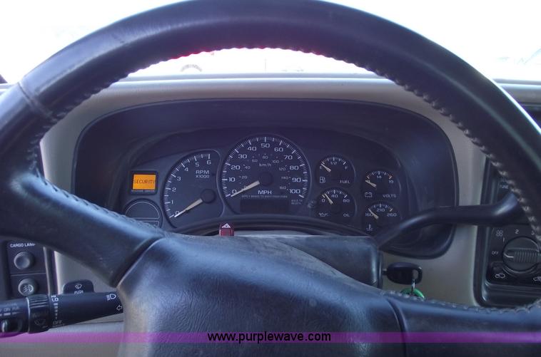 image for item C5885 2002 GMC Sierra K1500 SLT Z-71 extended cab pickup truck