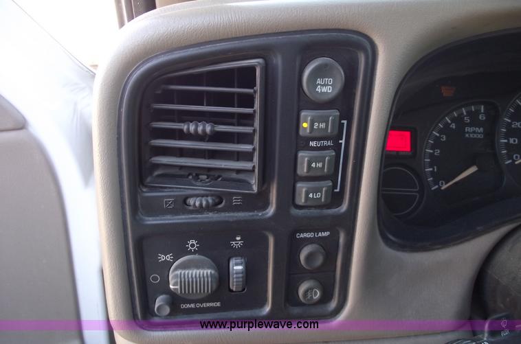 image for item C5885 2002 GMC Sierra K1500 SLT Z-71 extended cab pickup truck