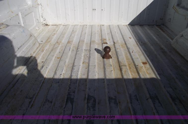 image for item C5885 2002 GMC Sierra K1500 SLT Z-71 extended cab pickup truck