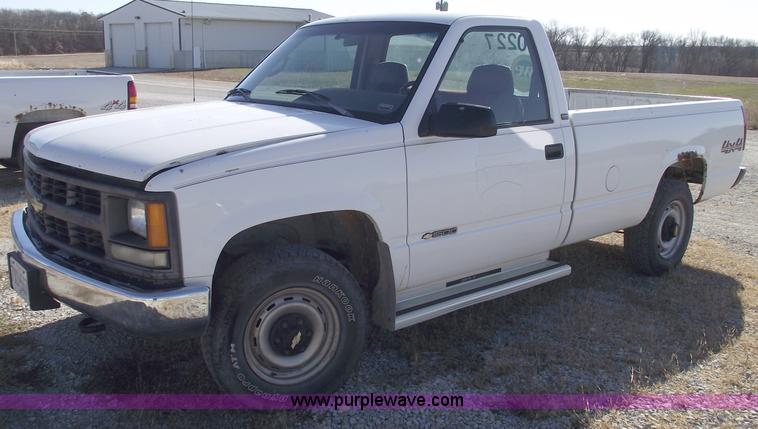 image for item C5887 1995 Chevrolet 1500 pickup truck