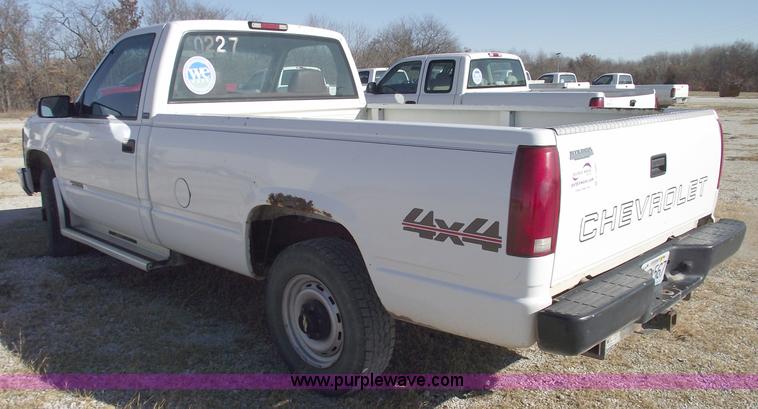 image for item C5887 1995 Chevrolet 1500 pickup truck