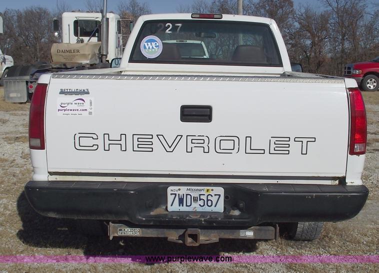 image for item C5887 1995 Chevrolet 1500 pickup truck