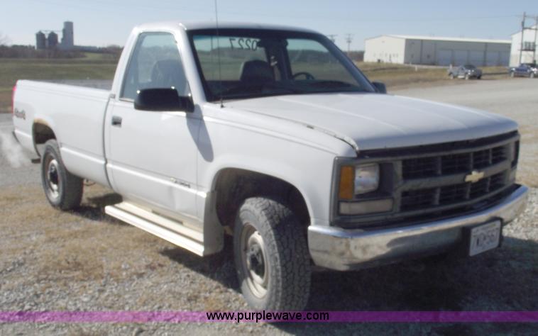 image for item C5887 1995 Chevrolet 1500 pickup truck