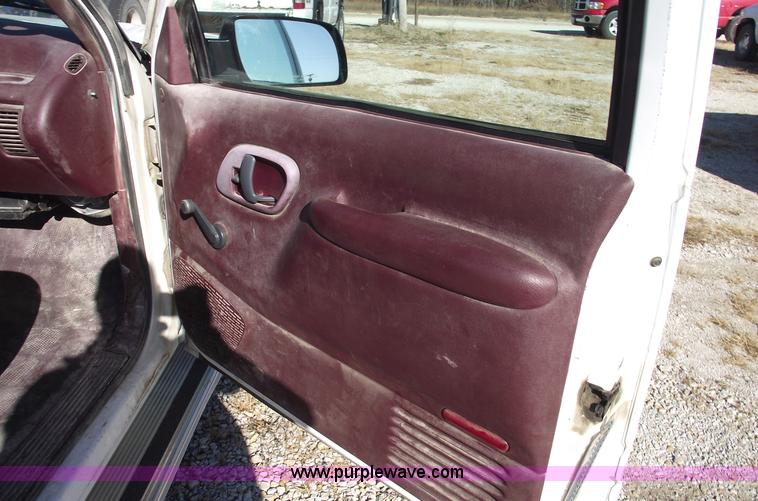 image for item C5887 1995 Chevrolet 1500 pickup truck