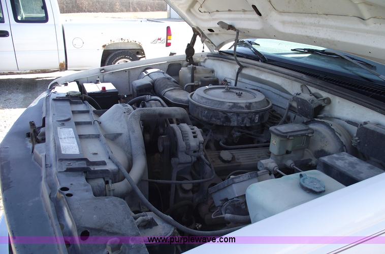 image for item C5887 1995 Chevrolet 1500 pickup truck