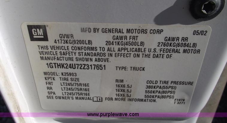 image for item C5888 2002 GMC Sierra 2500HD pickup truck