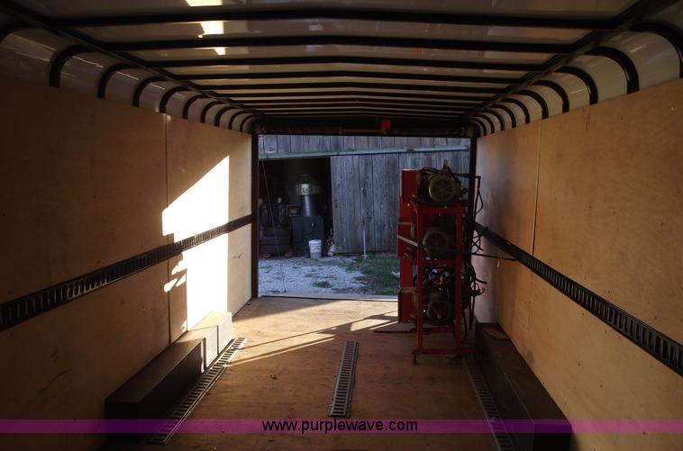 image for item C5900 2006 Sharp 20' enclosed trailer