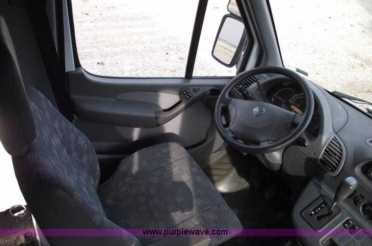 image for item C5912 2004 Dodge 3500 Sprinter cargo van