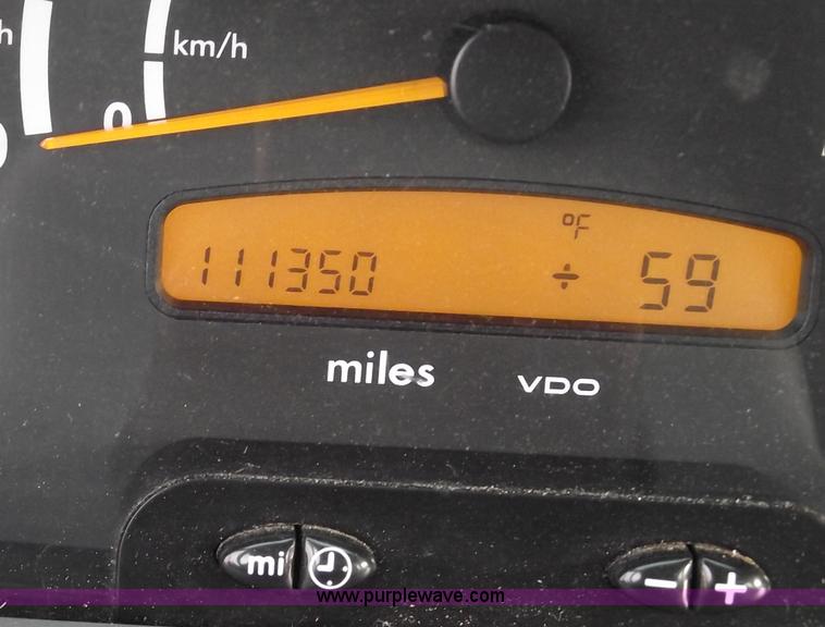 image for item C5912 2004 Dodge 3500 Sprinter cargo van