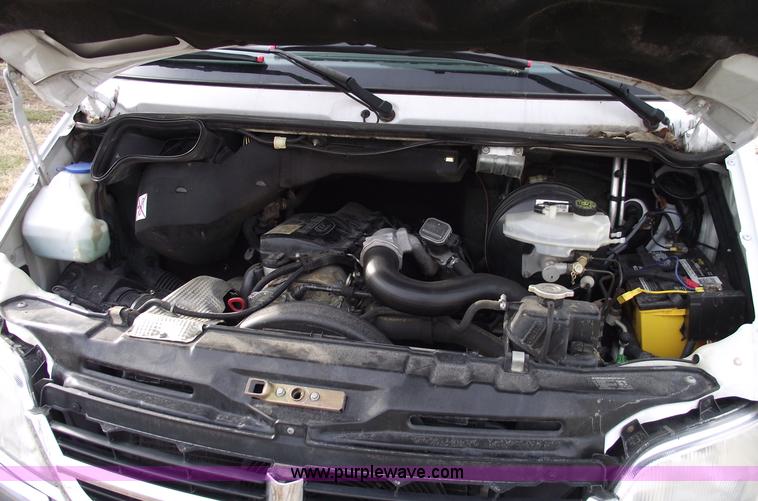 image for item C5912 2004 Dodge 3500 Sprinter cargo van