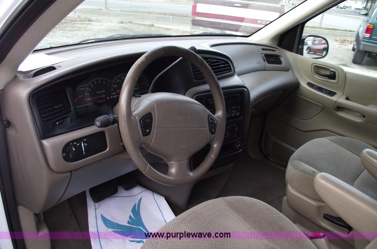 image for item C5917 1999 Ford Windstar LX mini van