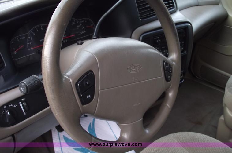 image for item C5917 1999 Ford Windstar LX mini van