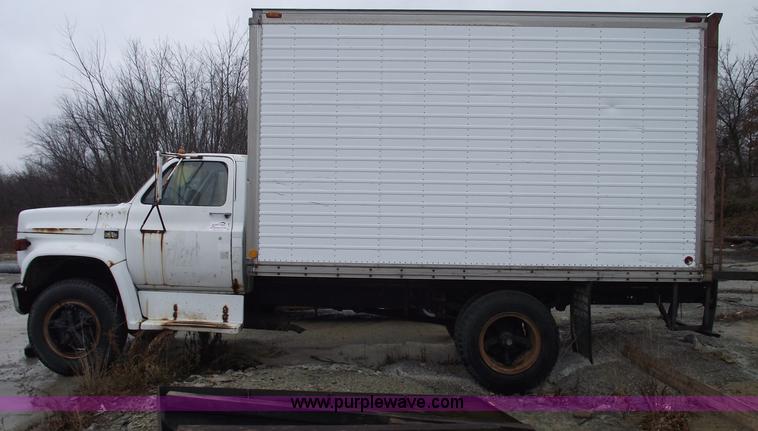 image for item C5950 1981 Chevrolet C60 box truck