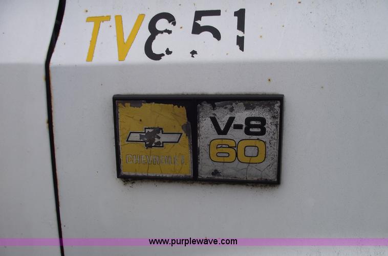 image for item C5950 1981 Chevrolet C60 box truck