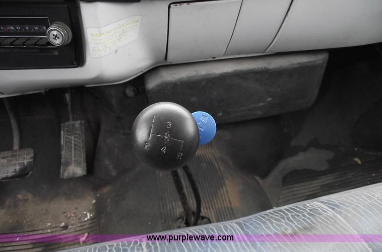 image for item C5950 1981 Chevrolet C60 box truck