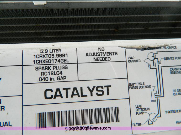 image for item D8641 2001 Dodge Ram 2500 pickup truck