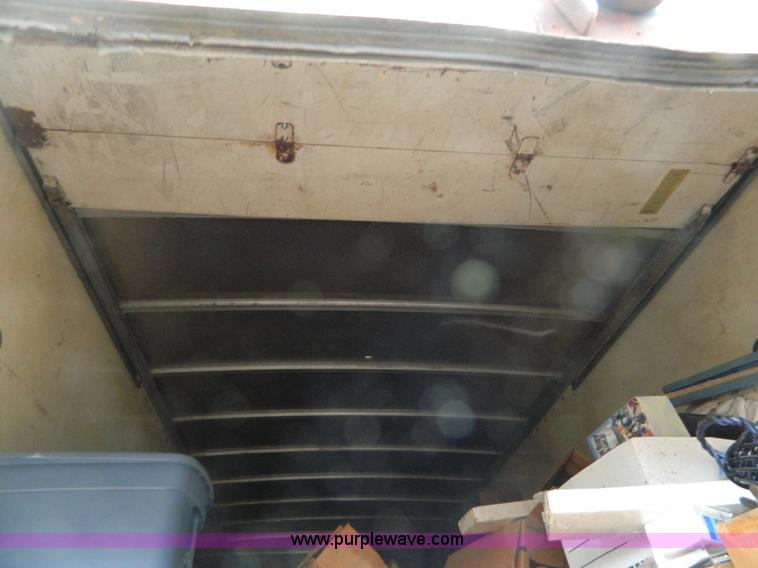 image for item D8664 1987 GMC TopKick 7000 box truck