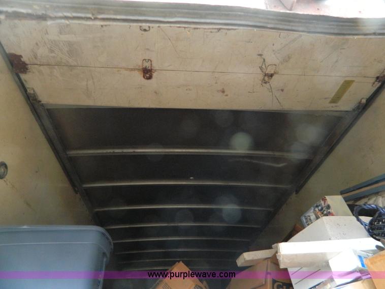 image for item D8664 1987 GMC TopKick 7000 box truck