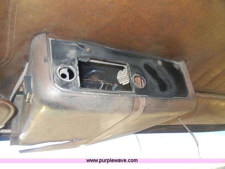 image for item A3363 1985 Ford LTL9000 dump truck