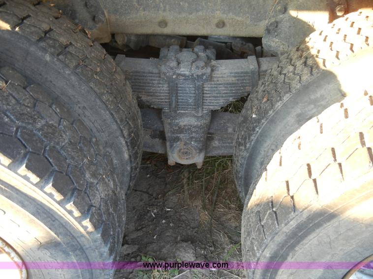 image for item A3363 1985 Ford LTL9000 dump truck