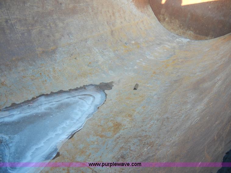 image for item A3363 1985 Ford LTL9000 dump truck