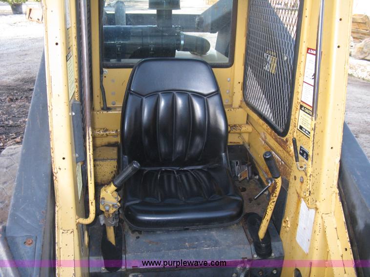 image for item A4492 1991 New Holland L783 skid steer