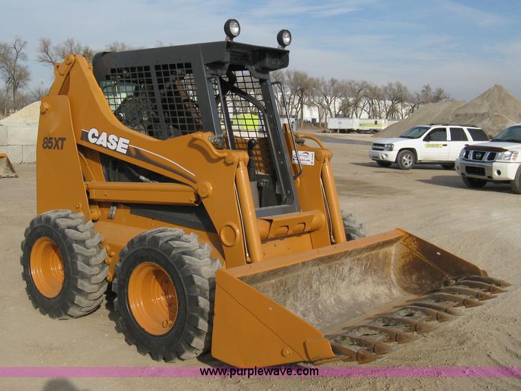 image for item A4493 2004 Case 85XT-HG skid steer