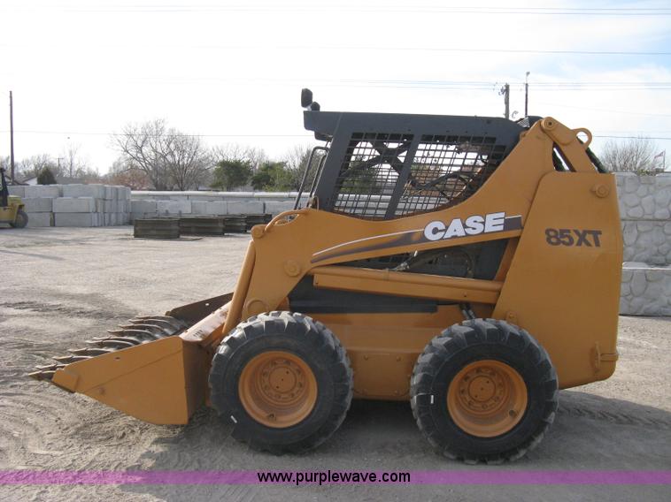 image for item A4493 2004 Case 85XT-HG skid steer